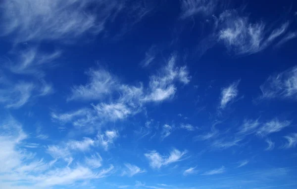 Pozadí Modré Oblohy Bílé Mraky — Stock fotografie