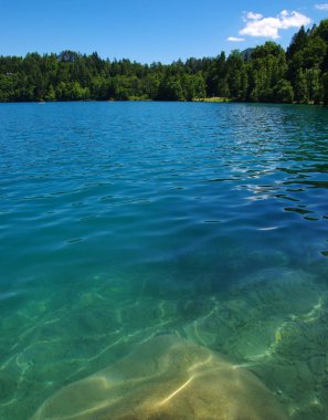 Manzara Gölü Bled ve dağlar. Slovenya, Avrupa.
