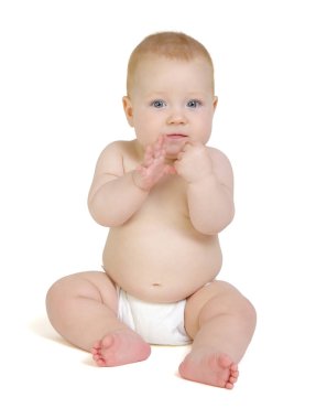 beyaz izole gülümseyen erkek bebek