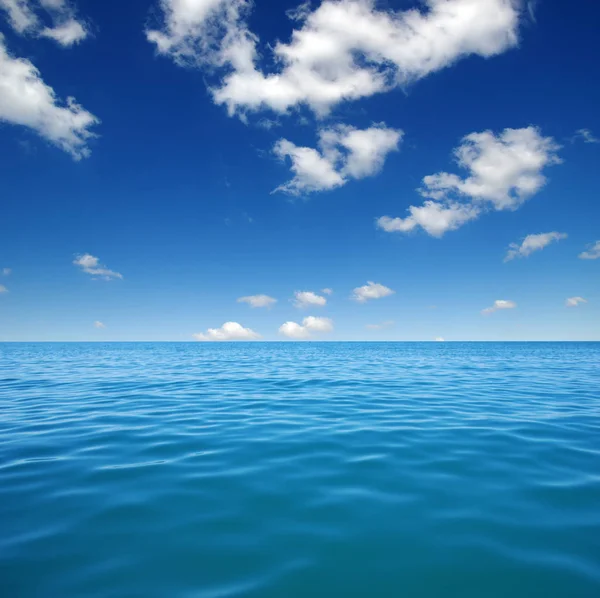 Superficie azul del agua de mar —  Fotos de Stock
