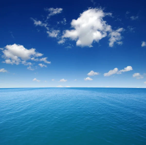 Superficie azul del agua de mar —  Fotos de Stock