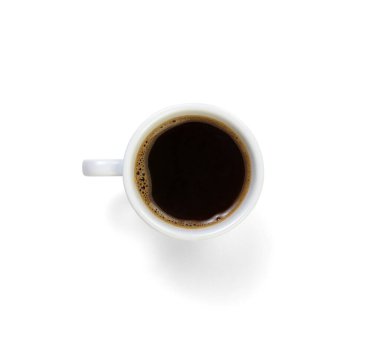 Beyaz üzerine izole edilmiş bir fincan kahve..