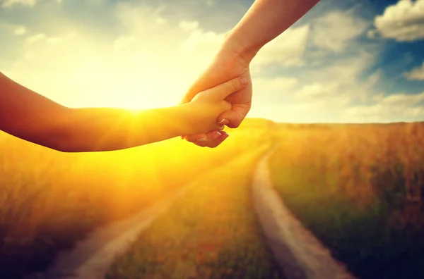 Hands Holding Each Other Field Road Sun — Stock Photo, Image