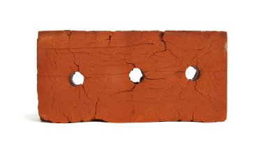 Beyaz arkaplanda kırmızı tuğla izole edildi