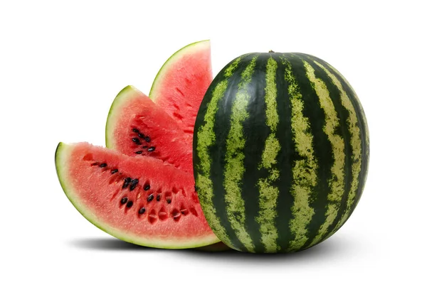Olgun çizgili karpuz beyazda izole edilmiş.