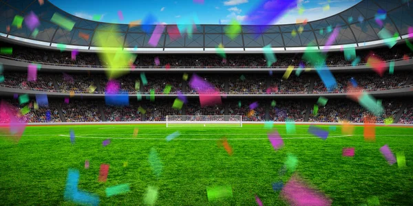 Yeşil futbol stadyumu, aydınlatılmış saha, gece arenası.