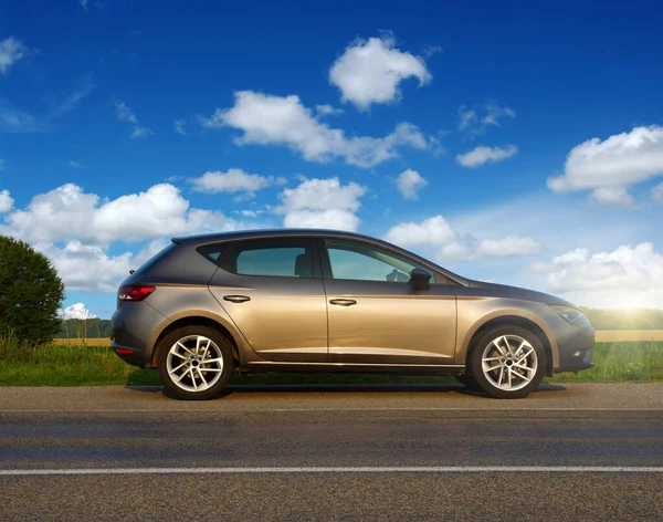 Voiture Lumière Sur Route — Photo