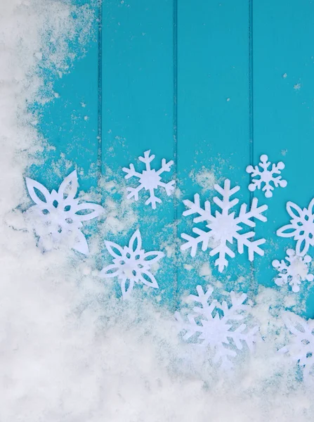 有雪花的冬季图案 蓝木质地 雪白的圣诞背景 — 图库照片