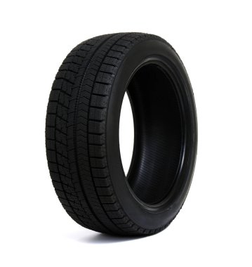 Araba lastiği beyaz arkaplanda izole edildi.