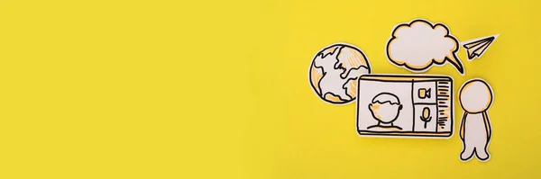 Papiersymbole von Menschen, Kommunikation und Online-Konferenz auf gelb. — Stockfoto