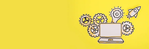 Ícones de papel de pessoas, comunicação e conferência on-line em amarelo . — Fotografia de Stock