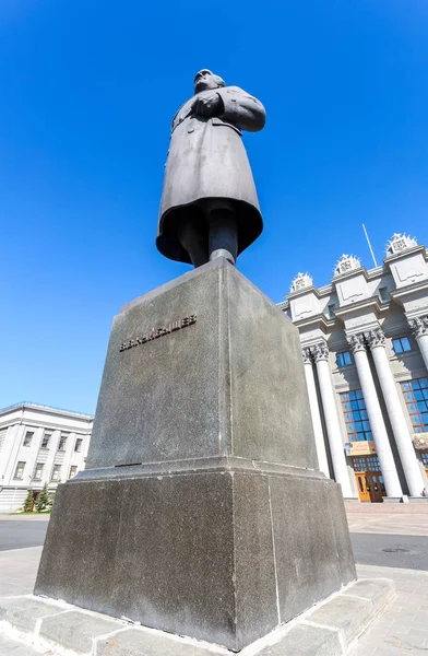 Samara Rusia Mayo 2018 Monumento Valeriana Kuibyshev Contra Cielo Azul — Foto de Stock