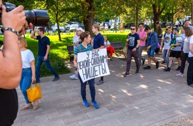 Samara, Rusya - 9 Eylül 2018: emeklilik yaşı yükselterek karşı muhalefet protesto