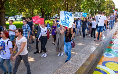 Samara, Rusya - 9 Eylül 2018: emeklilik yaşı yükselterek karşı muhalefet protesto. Metin Rusça: emeklilik yaşam için