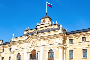 Saint Petersburg, Rusya - 9 Ağustos 2017: Konstantinovsky Strelna sarayda. Devlet kompleks Ulusal Kongre Sarayı