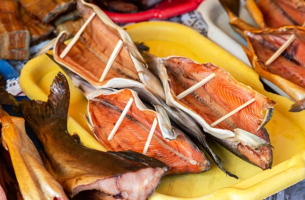 Peixes Fumados Prontos Para Venda Mercado Local Agricultores — Fotografia de Stock