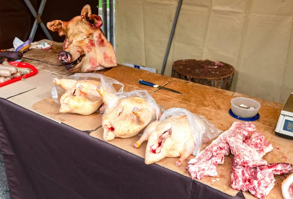 Poultry Meat Pig Head Ready Sale Farmers Market — Stock Photo, Image
