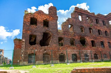 Shlisselburg, Rusya - 8 Ağustos 2018: Eski Oreshek kale kalıntıları. Rus Ortaçağ savunma kalesi ve siyasi cezaevi