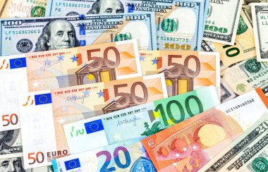 Kağıt para birimi Amerikan Doları ve euro para kökenli