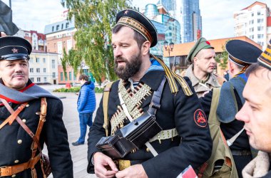 Samara, Rusya - 6 Ekim 2018: Tarihsel canlandırma savaş Rus İç Savaşı'nda 1918 yılında tanımlanamayan üyeleri