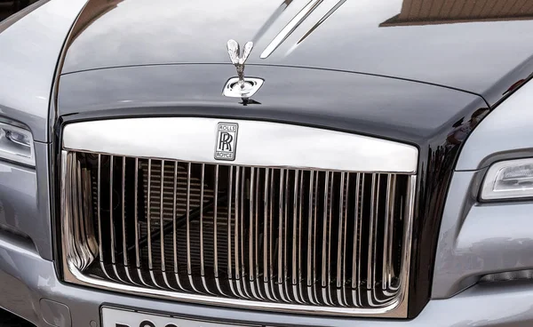 Samara Rusya Mayıs 2018 Logo Amblem Rolls Royce Motor Kılavuzla — Stok fotoğraf