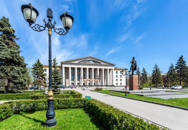 Samara Rusia Mayo 2018 Monumento Estadista Soviético Kirov Frente Palacio — Foto de Stock