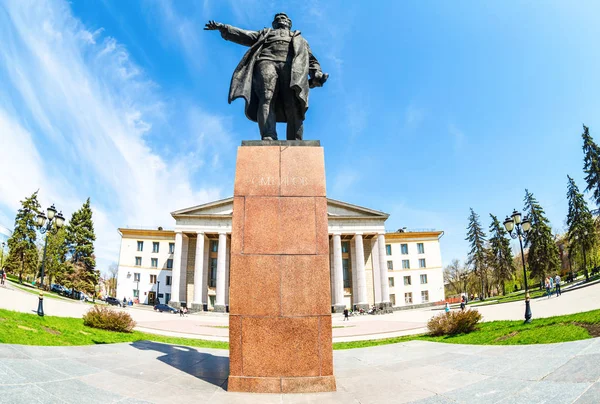 사마라 러시아 2018 광장에 정치가 키로프 기념물 Fisheye — 스톡 사진