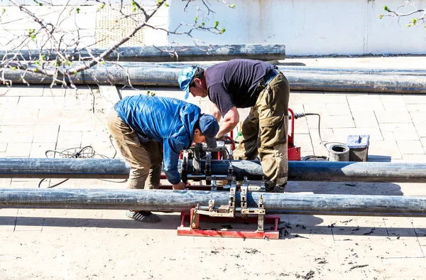 Samara Rusia Mayo 2018 Los Trabajadores Producen Trabajos Colocación Tuberías — Foto de Stock