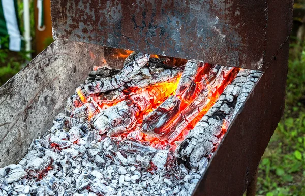 Burning Embers Charcoal Preparing Making Bbq Metal Mangal Outdoors — Stock Photo, Image