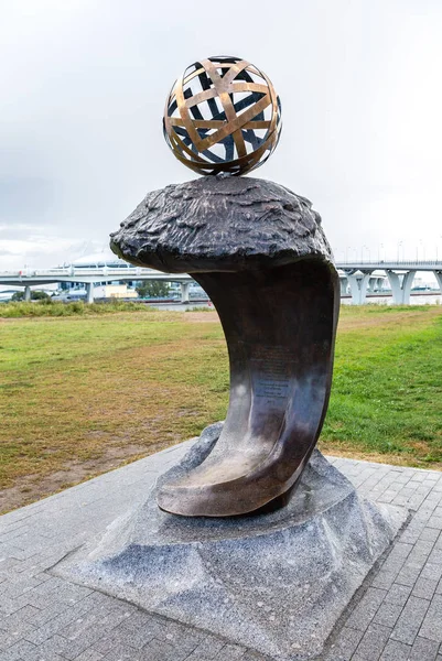 俄罗斯圣彼得堡 2018年8月7日 纪念游艇桥建设的纪念标志 — 图库照片