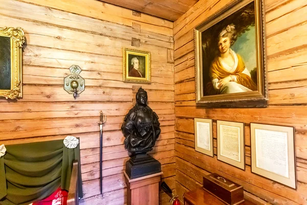 Interior del museo Alexander Suvorov en la propiedad-museo — Foto de Stock