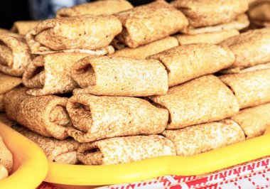 İştah açıcı kızarmış krep krep hafta