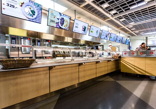 Restaurante en la tienda IKEA — Foto de Stock