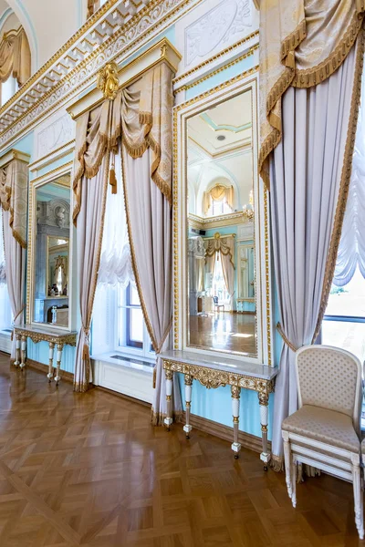 Konstantinovsky Palace (Federal Palace of Congresses) — Stock Photo, Image
