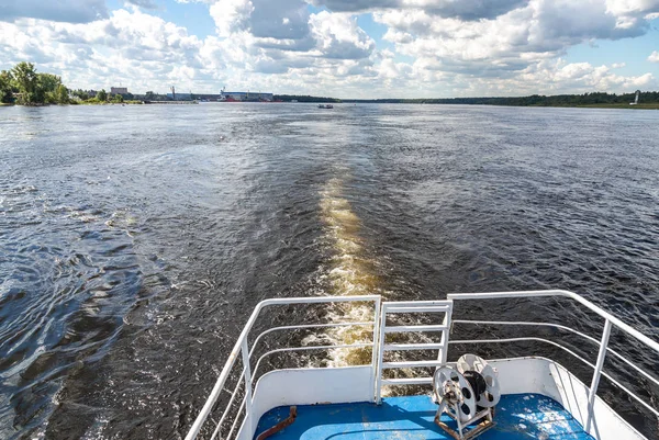 Navigation on the Neva river — Stock Photo, Image