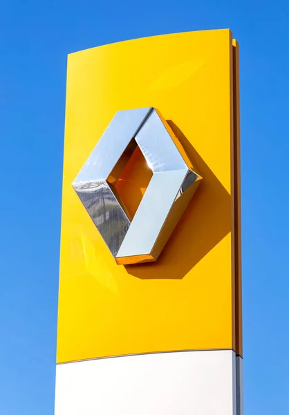 Nápis-prodejce Renault — Stock fotografie