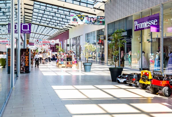 Interior of shopping mall Ambar — Stock Photo, Image