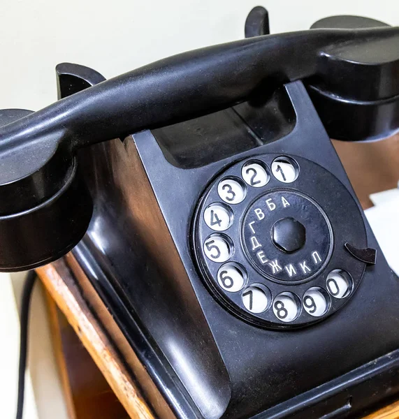 Black retro telephone for communication — Stock Photo, Image