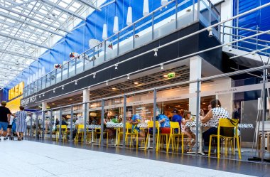 IKEA mağazası restoranda