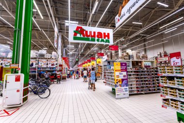Hipermarket Auchan Iç