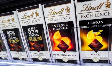 Lindt çikolata süpermarketraflarda satışa hazır