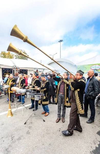 Samara Rússia Outubro 2019 Músicos Étnicos Usbeques Tocando Instrumentos Folclóricos — Fotografia de Stock