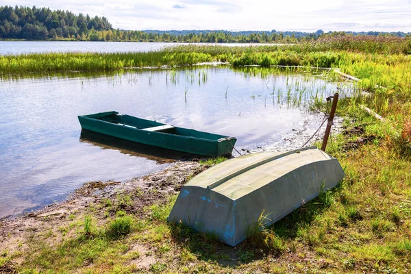 Old Fishing Boats Bank Lake Summer Sunny Day Nature Northern — Stock Photo, Image