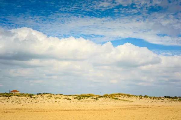 Portugal landscape with sand and sky with clouds — Stock Photo, Image