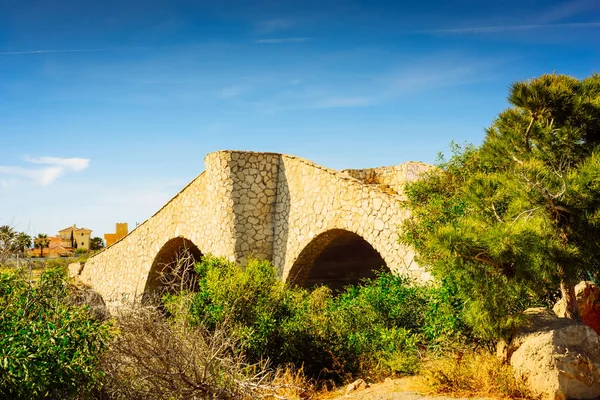 Un ponte di pietra — Foto Stock