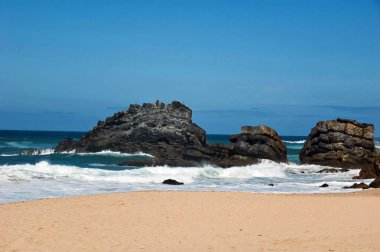 Atlantik okyanusunda büyük dalgalar