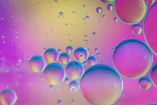 Defokuserad mångfärgad abstrakt bakgrundsbild gjord med olja, vatten och tvål — Stockfoto