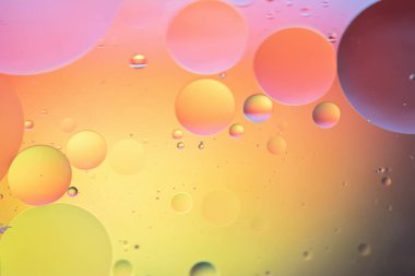 Gökkuşağı soyutlanmış arka plan resmi yağ, su ve sabundan yapıldı