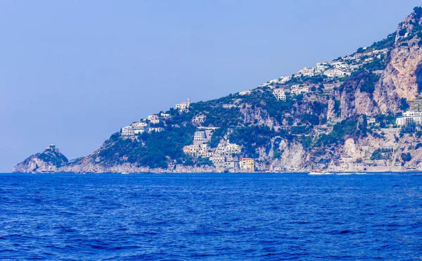 Gözcü ve il Salerno, İtalya'nın Amalfi Coast Conca dei Marini şehirde