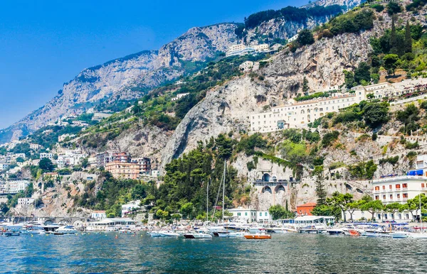 Amalfi Itálie Červenec 2017 Pohled Salernu Vesnice Pobřeží Amalfi Moře — Stock fotografie